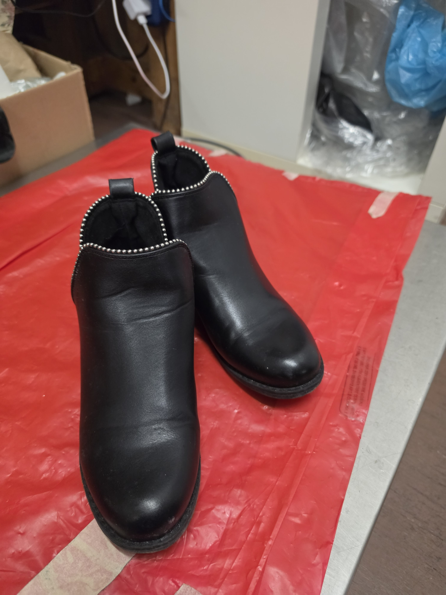 Scarpe nere perline n.38